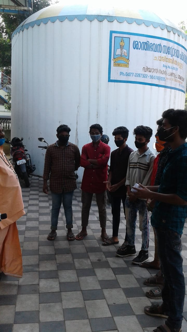 X Mas KarolBoys Donated Their Controbution to Santhibhavan